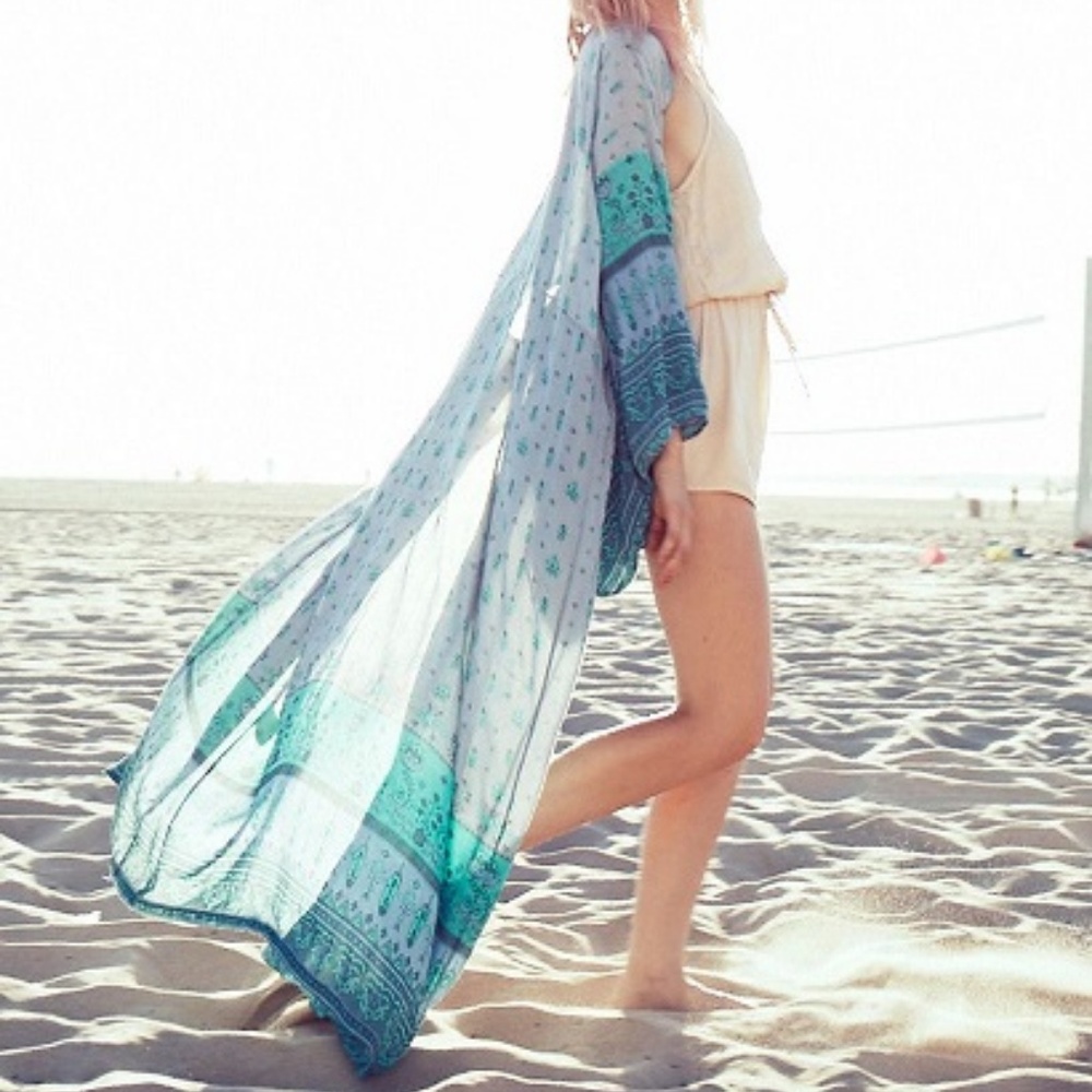 Spell & the Gypsy Collective Kimono